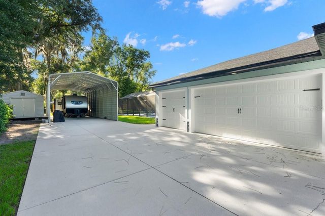 590 LAKE WINNEMISSETT DRIVE, Deland, FL 32724