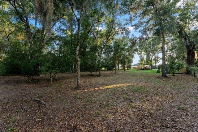 590 LAKE WINNEMISSETT DRIVE, Deland, FL 32724
