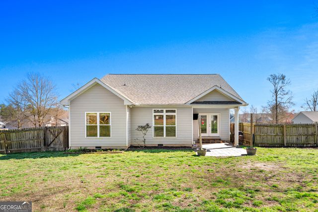 529 North Point Circle, Hartwell, GA 30643