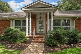 5100 Lake Arrowhead Drive, Waco, TX 76710