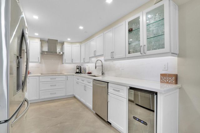 2697 N Ocean Boulevard F-205, Boca Raton, FL 33431