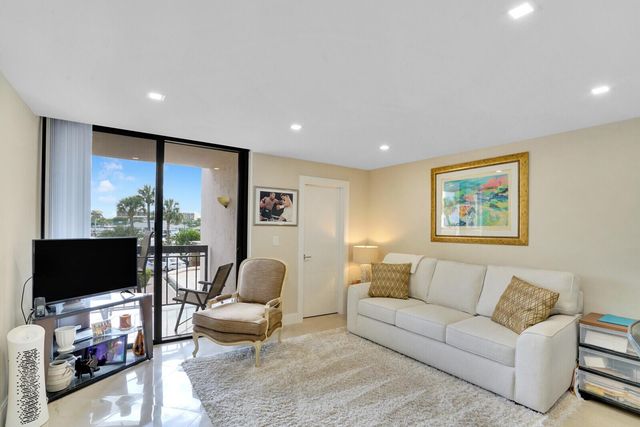 2697 N Ocean Boulevard F-205, Boca Raton, FL 33431