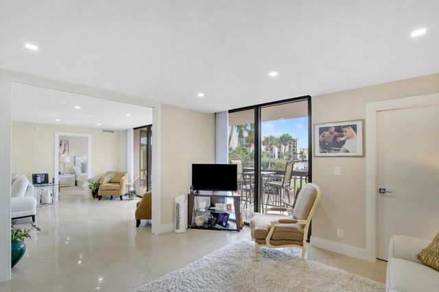 2697 N Ocean Boulevard F-205, Boca Raton, FL 33431