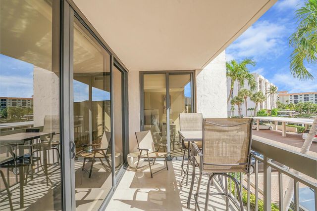 2697 N Ocean Boulevard F-205, Boca Raton, FL 33431
