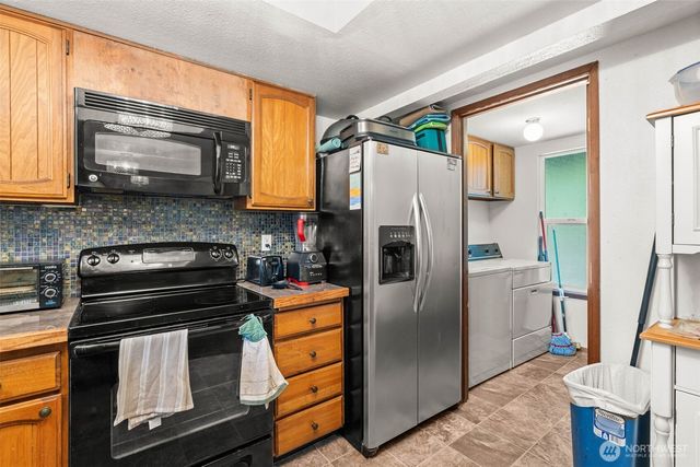 5117 5119 84th Street E, Tacoma, WA 98446