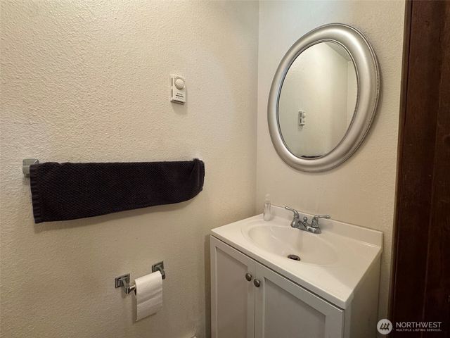 5117 5119 84th Street E, Tacoma, WA 98446