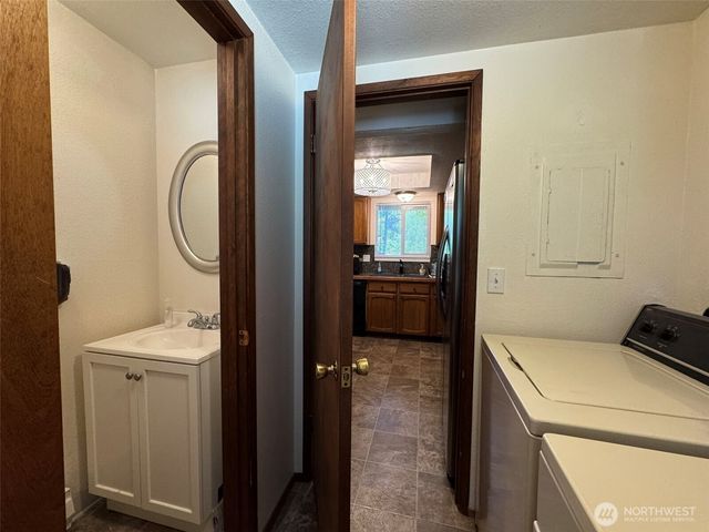 5117 5119 84th Street E, Tacoma, WA 98446