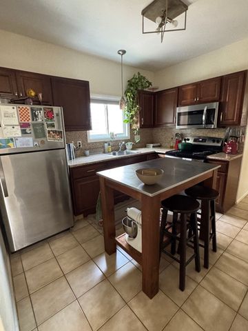 4 Tyndale St 1, Boston, MA 02131