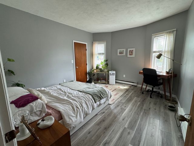 4 Tyndale St 1, Boston, MA 02131