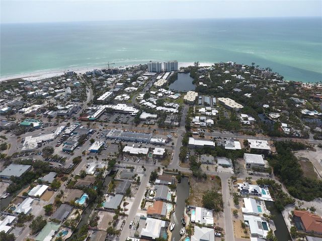 AVENIDA LEONA, Sarasota, FL 34242