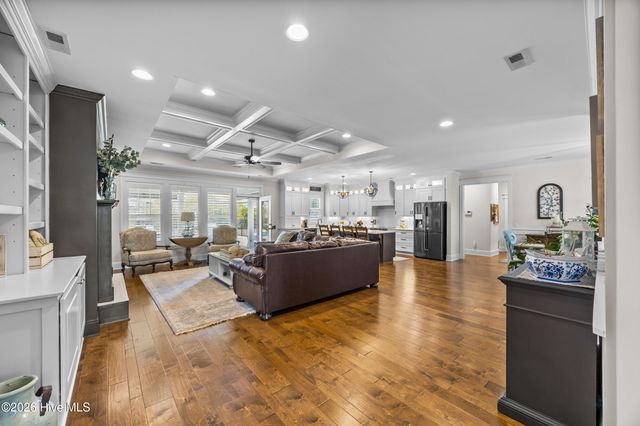 102 Olde Point Loop, Hampstead, NC 28443