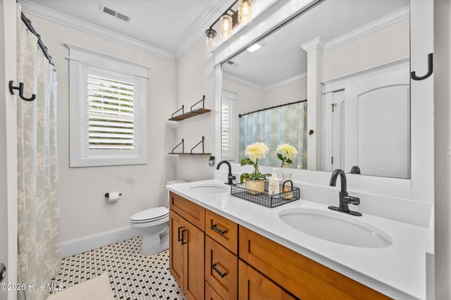 102 Olde Point Loop, Hampstead, NC 28443