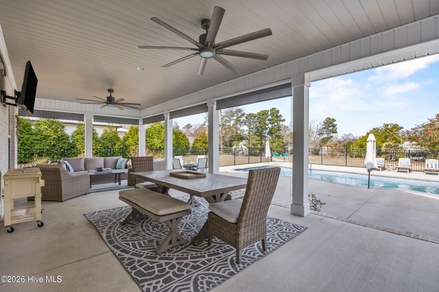 102 Olde Point Loop, Hampstead, NC 28443