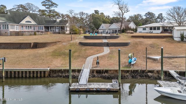 102 Olde Point Loop, Hampstead, NC 28443
