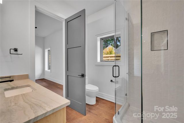 111 Wrenwood Lane, Charlotte, NC 28211