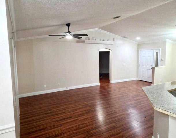 2249 SE Glover, Port St Lucie, FL 34984