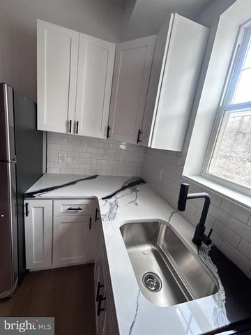 2209 N 10TH ST, Philadelphia, PA 19133