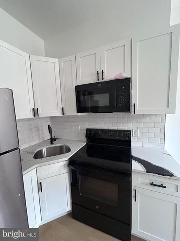 2209 N 10TH ST, Philadelphia, PA 19133