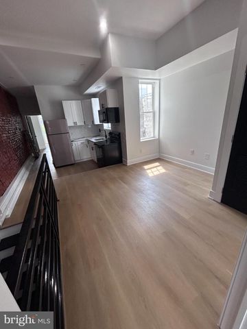 2209 N 10TH ST, Philadelphia, PA 19133