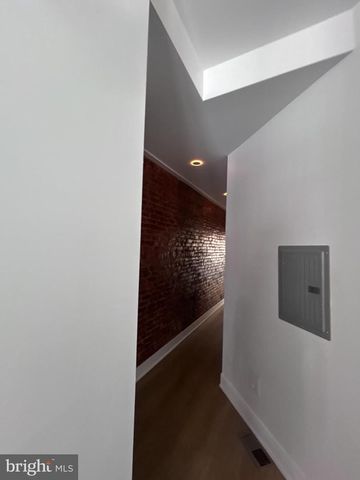 2209 N 10TH ST, Philadelphia, PA 19133