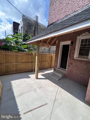 2209 N 10TH ST, Philadelphia, PA 19133