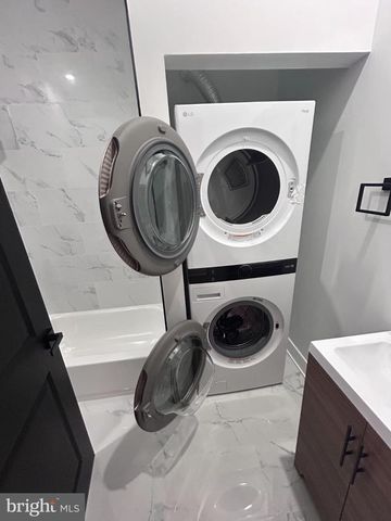 2209 N 10TH ST, Philadelphia, PA 19133