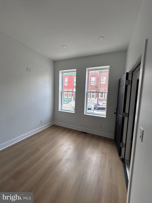 2209 N 10TH ST, Philadelphia, PA 19133