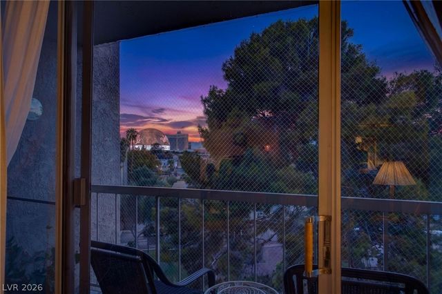 750 Royal Crest Circle 354, Las Vegas, NV 89169