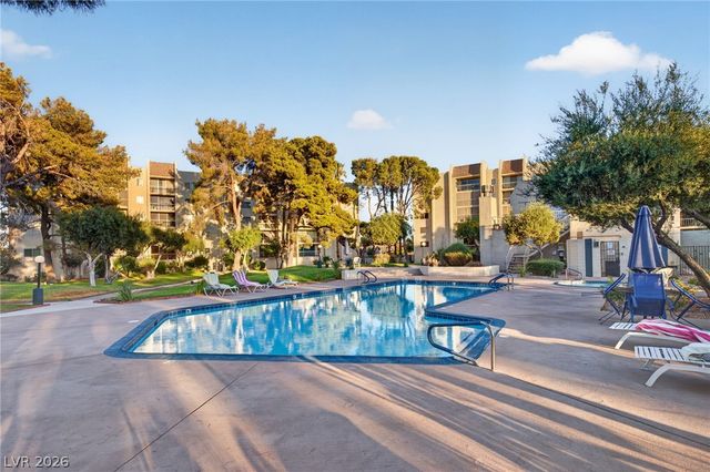 750 Royal Crest Circle 354, Las Vegas, NV 89169