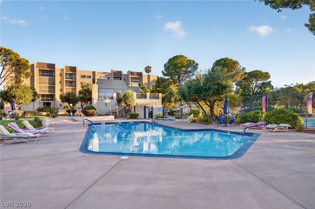 750 Royal Crest Circle 354, Las Vegas, NV 89169