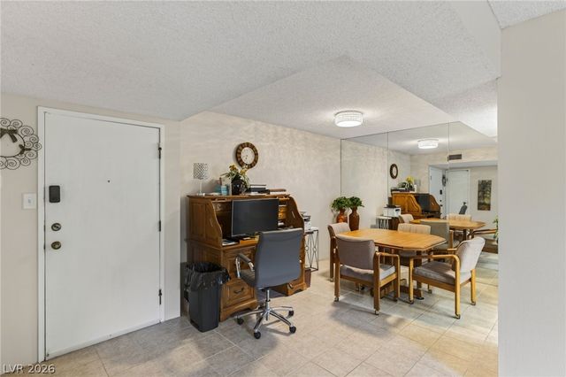 750 Royal Crest Circle 354, Las Vegas, NV 89169