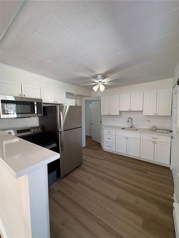 39 Mawney Avenue, Warwick, RI 02889