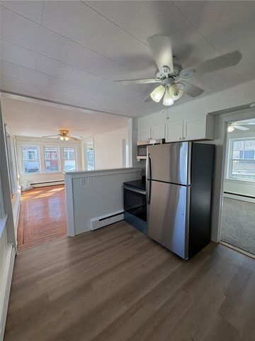 39 Mawney Avenue, Warwick, RI 02889