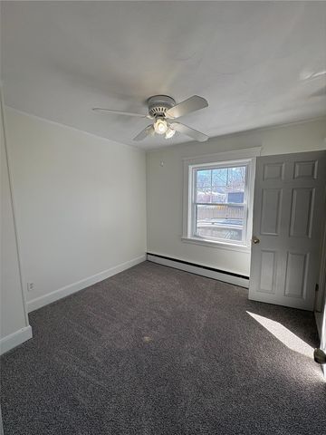 39 Mawney Avenue, Warwick, RI 02889
