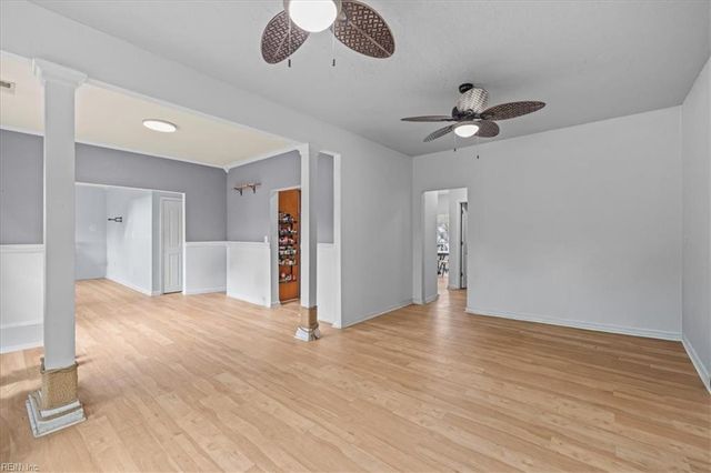 725 Beach RD, Hampton, VA 23664