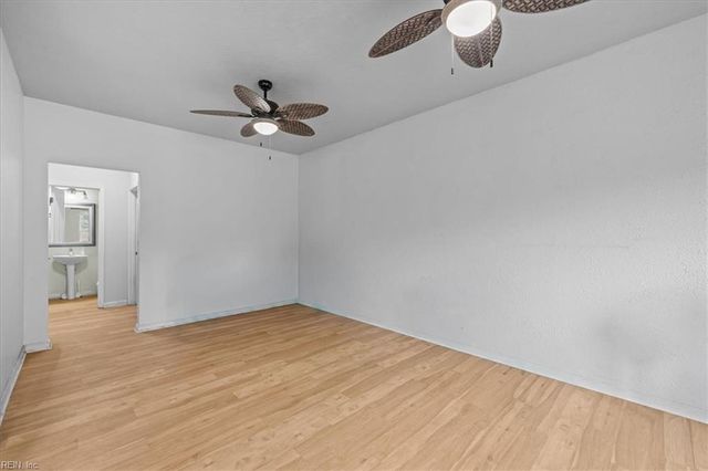 725 Beach RD, Hampton, VA 23664