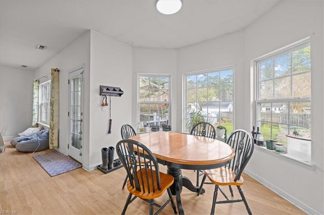 725 Beach RD, Hampton, VA 23664