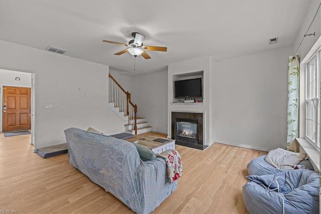 725 Beach RD, Hampton, VA 23664