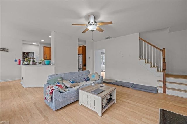 725 Beach RD, Hampton, VA 23664