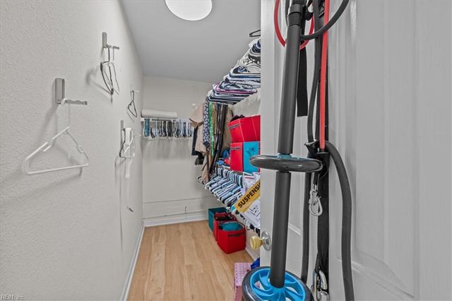 725 Beach RD, Hampton, VA 23664