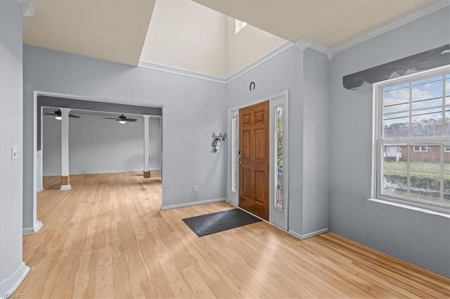 725 Beach RD, Hampton, VA 23664