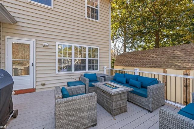 725 Beach RD, Hampton, VA 23664