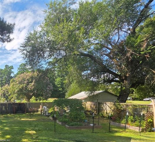 725 Beach RD, Hampton, VA 23664