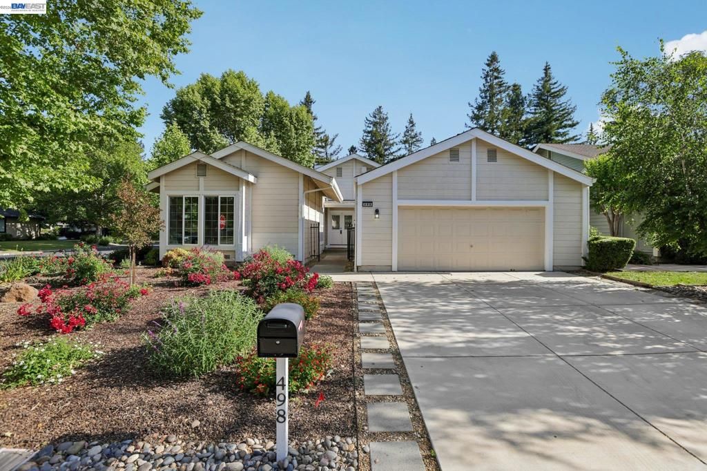 Image 1 of property listing at 498 Freitas Rd, Danville, CA 94526