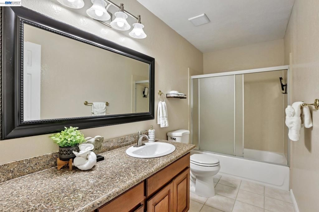 Image 22 of property listing at 498 Freitas Rd, Danville, CA 94526