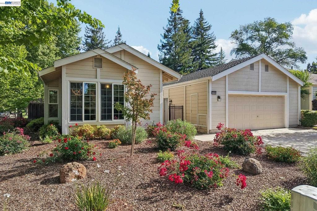 Image 3 of property listing at 498 Freitas Rd, Danville, CA 94526