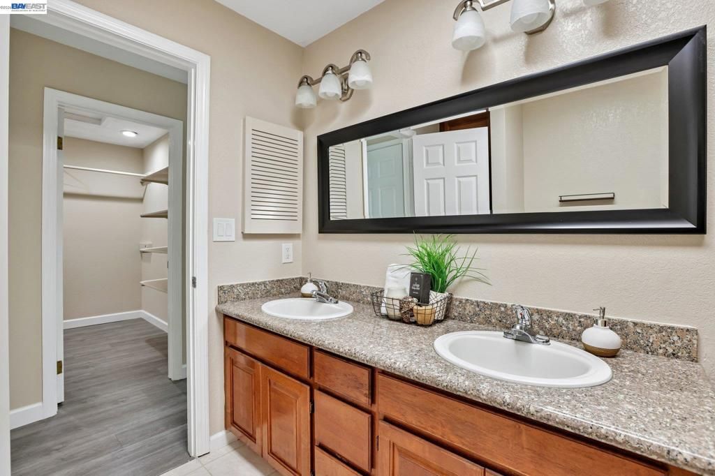 Image 34 of property listing at 498 Freitas Rd, Danville, CA 94526