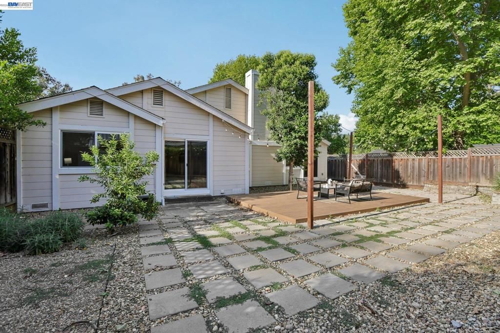 Image 39 of property listing at 498 Freitas Rd, Danville, CA 94526