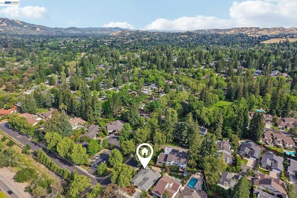 Image 44 of property listing at 498 Freitas Rd, Danville, CA 94526