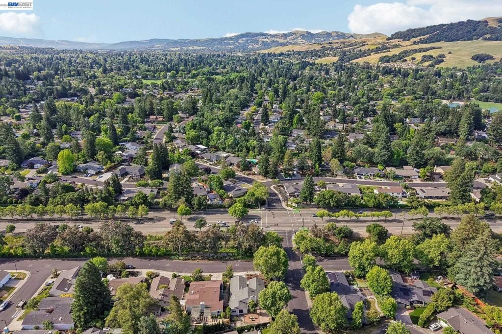 Image 47 of property listing at 498 Freitas Rd, Danville, CA 94526